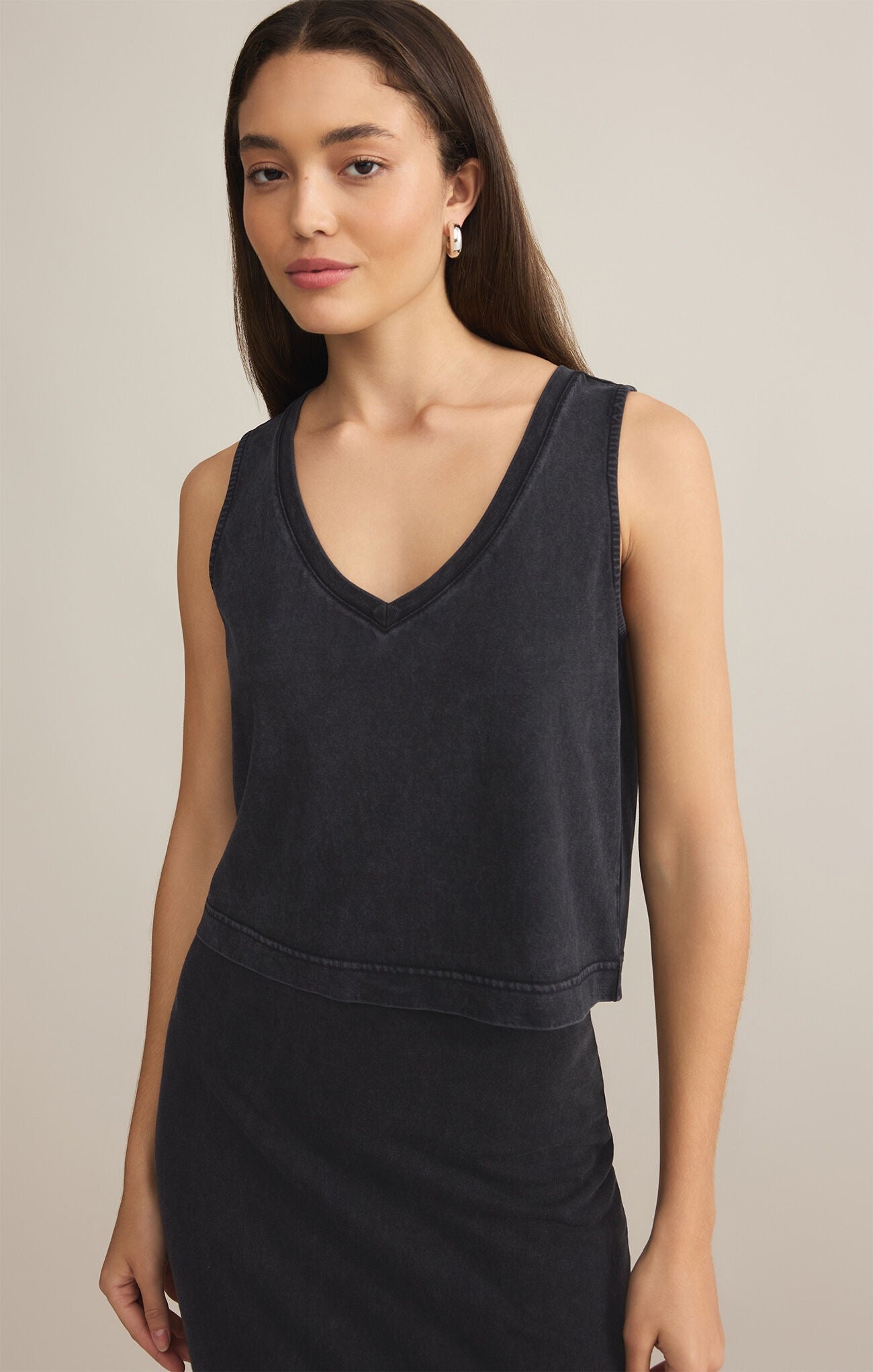 SLOANE V-NECK TOP