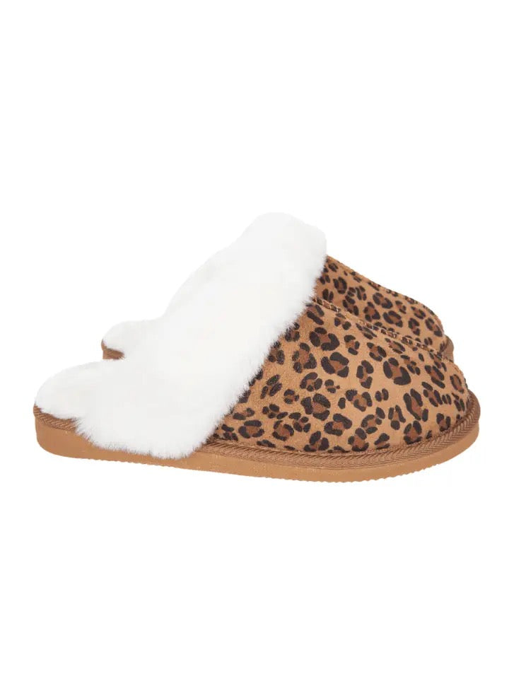 Leopard Print Faux Fur Cozy Slippers