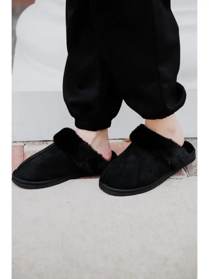 Black Faux Fur Women's Slippers