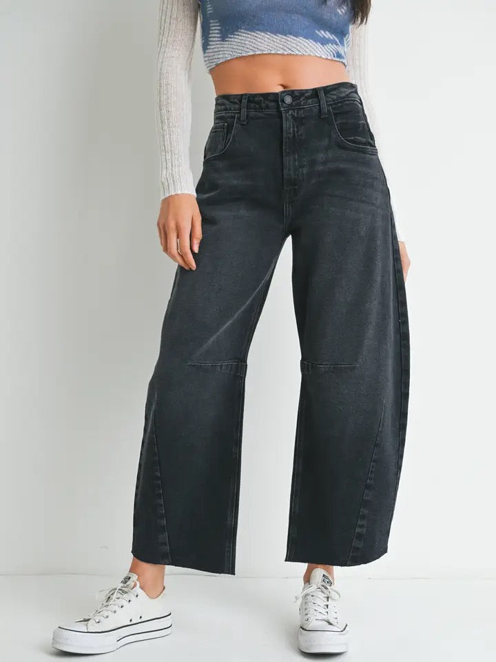 Barrel Jean w/ Seams