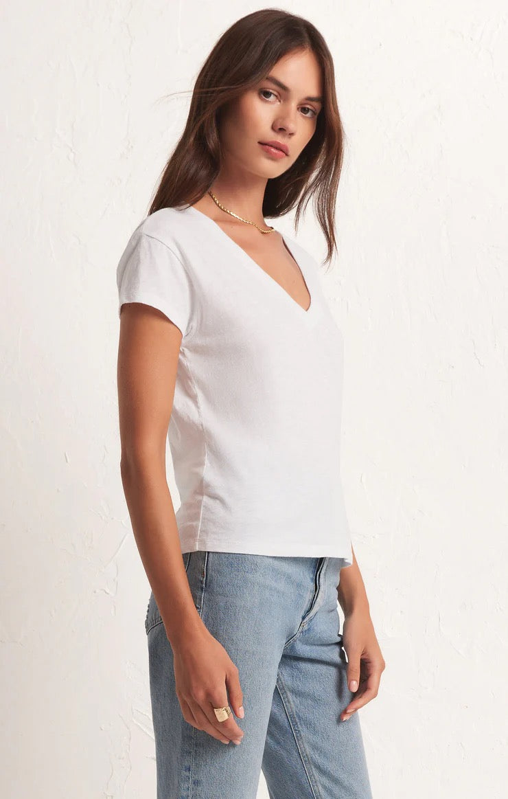 MODERN V-NECK TEE